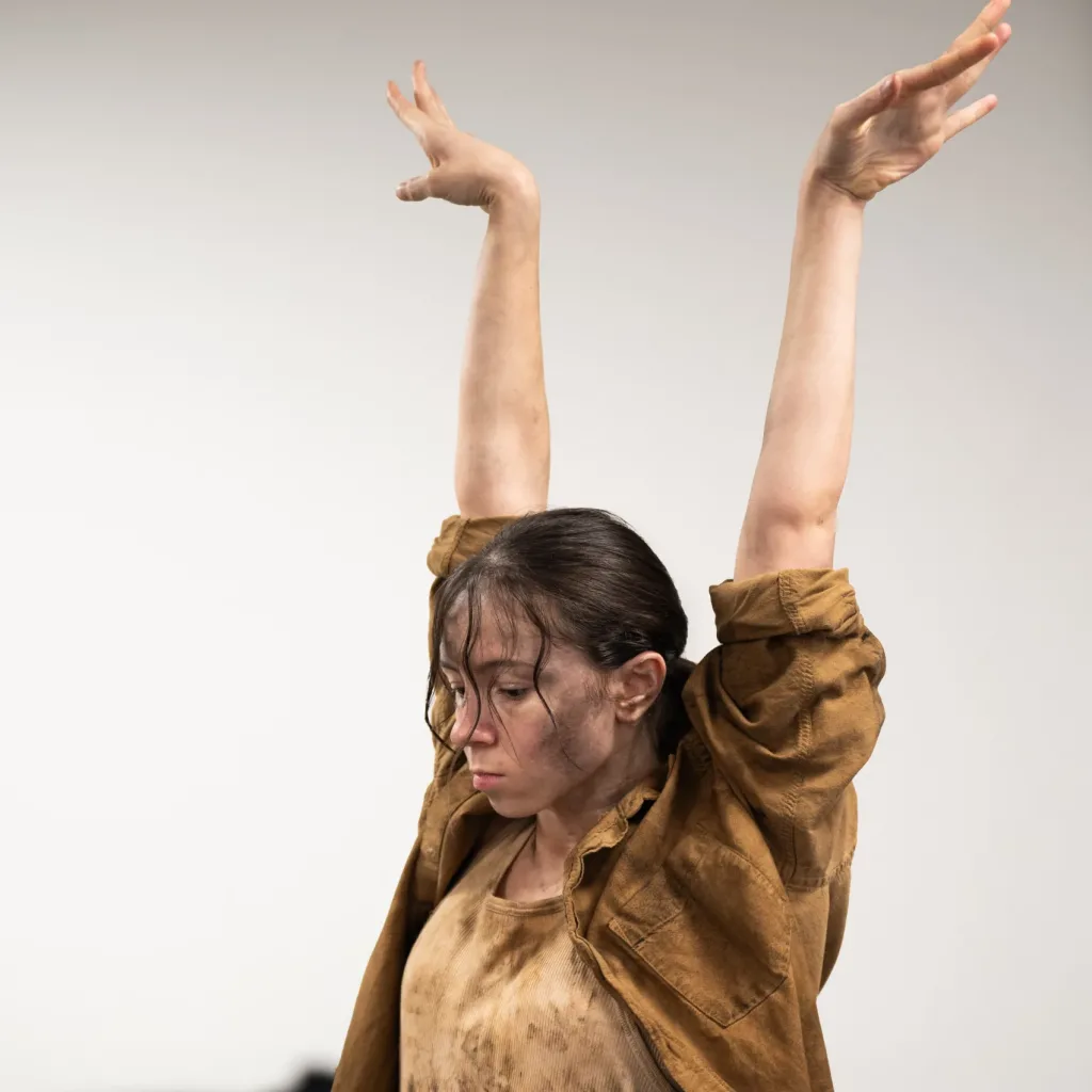 Noémie Dalphin, RB Dance Company Romain Racheline- stage de danse centre chorégraphique James Carlès